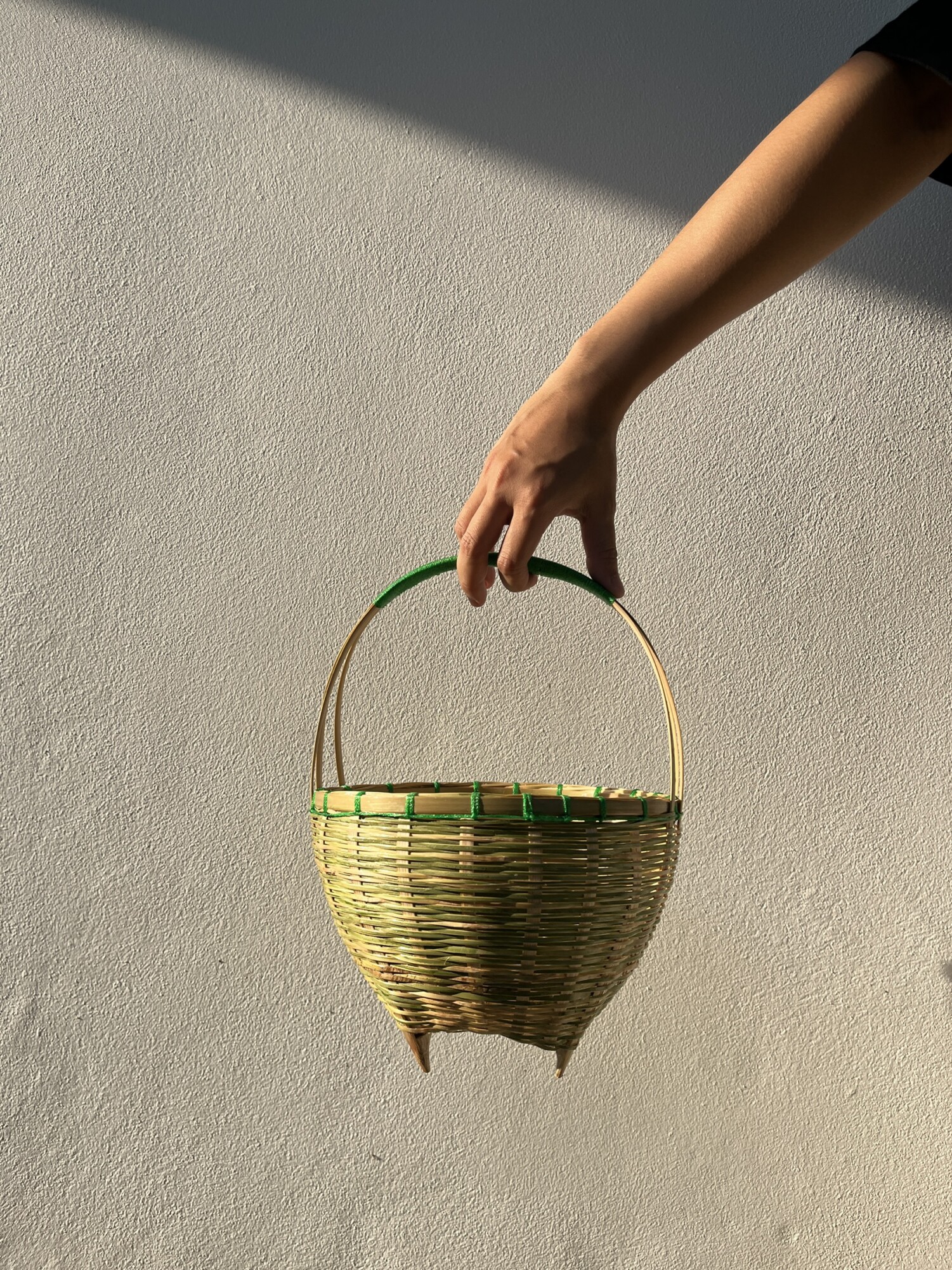 Handwoven Basket (Ubon Ratchathani) – Small